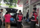 Polresta-Banyuwangi-Kawal-dan-Amankan-Hasil-Hitung-Suara-Pilgub-yang-Dikirim-ke-KPU-Jatim