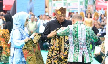 Kapolda-Jatim-Hadiri-Grand-Opening-Festival-Seven-Lakes-2025-di-Ranu-Segaran-Tiris