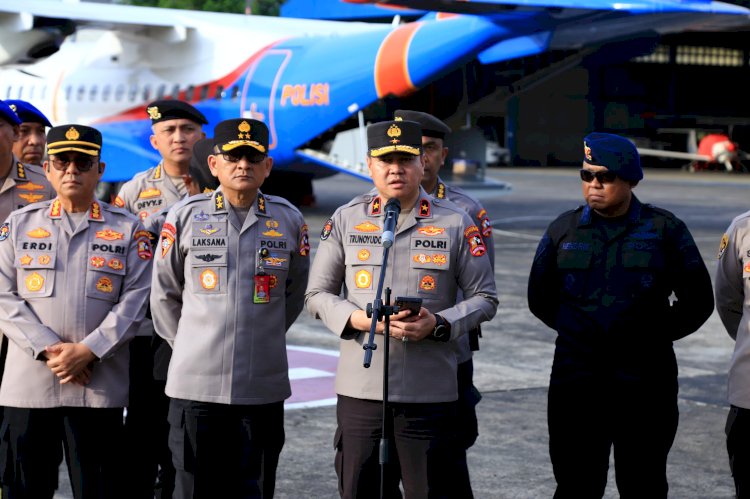 Polri Kirim Ribuan Paket Kebutuhan dan Peralatan SAR ke Aceh, Sumut, dan Sumbar